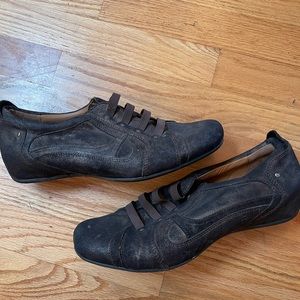 Earthies size 11 shoes